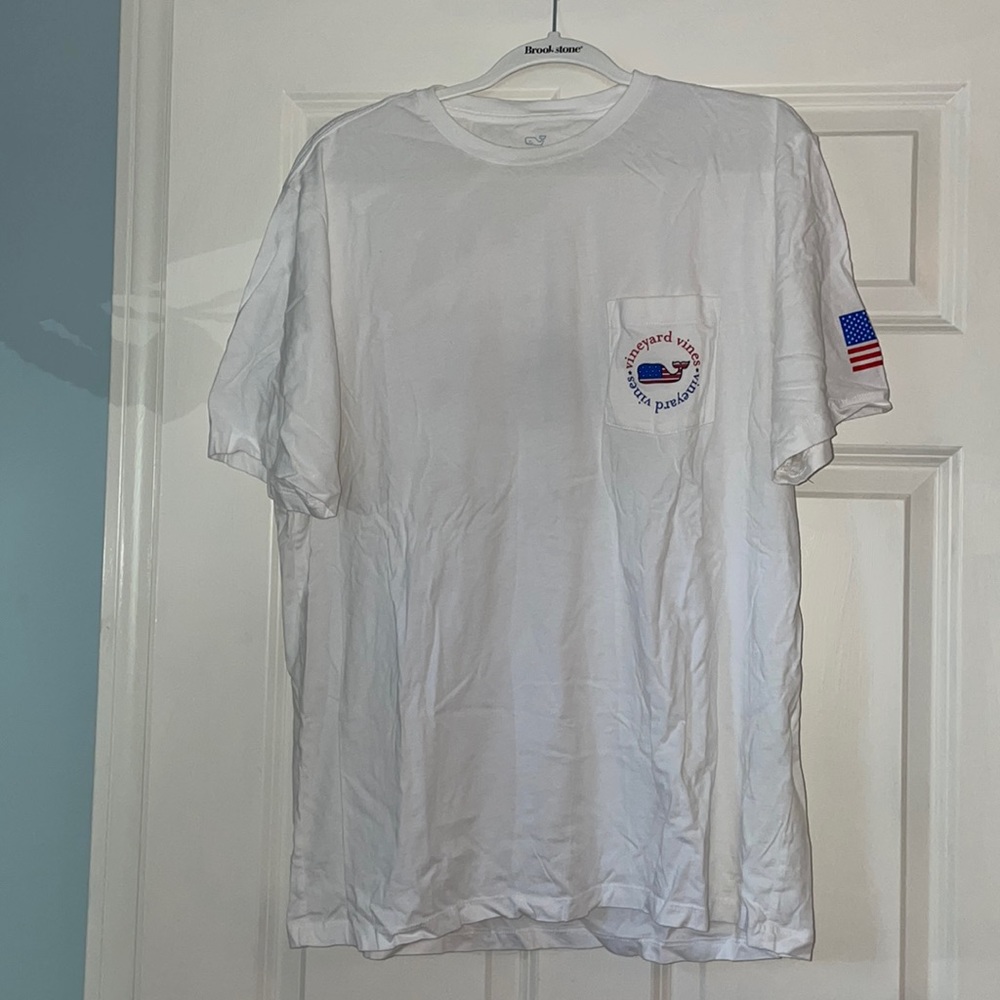Mens white Vineyard Vines American Flag shirt